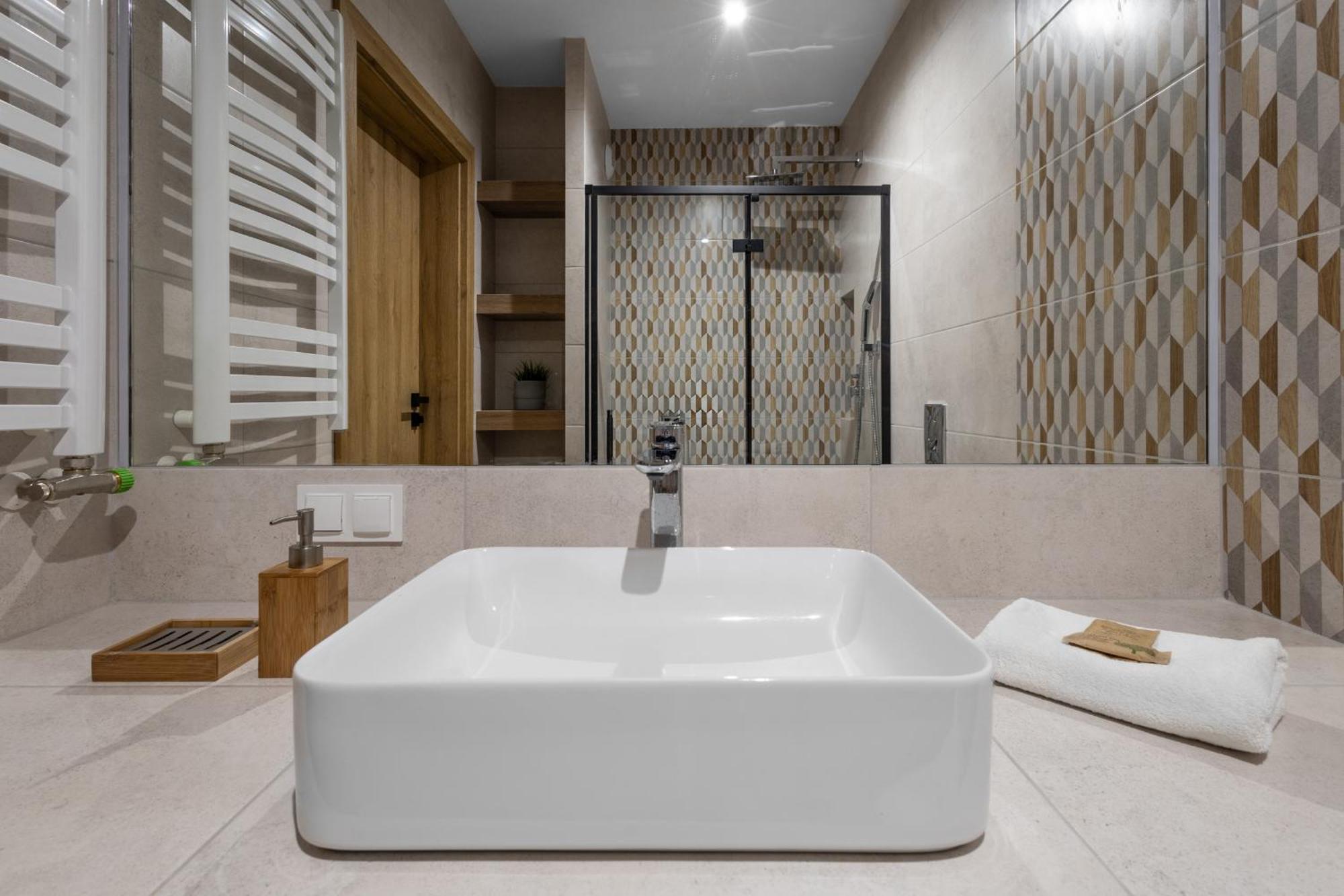 Gold Apartments Cicha 12 - Centrum - Dwie Sypialnie I Parking 크리니차 즈드로이 외부 사진